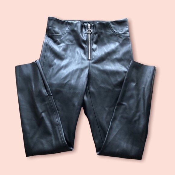 ZARA Black Faux-Leather Pants - Picture 2 of 9
